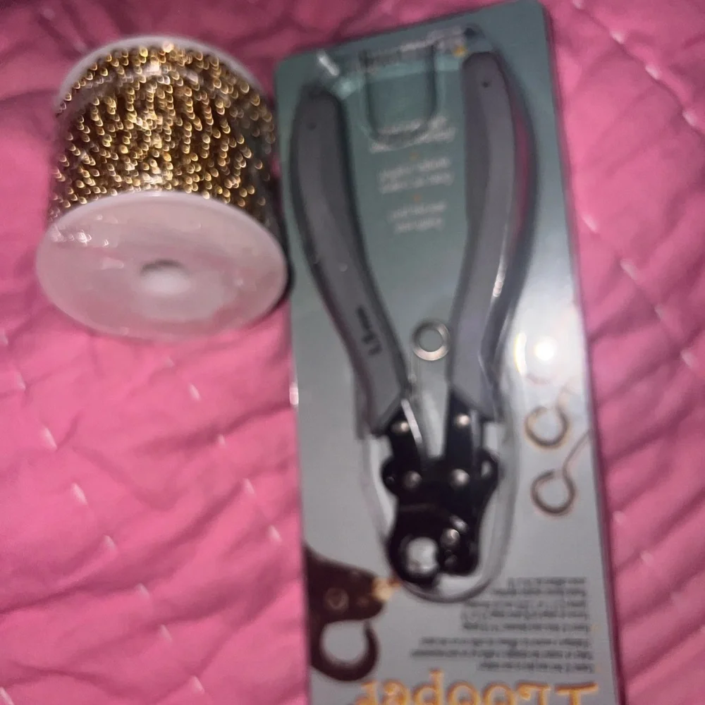 Golden DNA Blockchain Kryptonite Beadsmith LoopRite Pliers with Gold Bead Chain